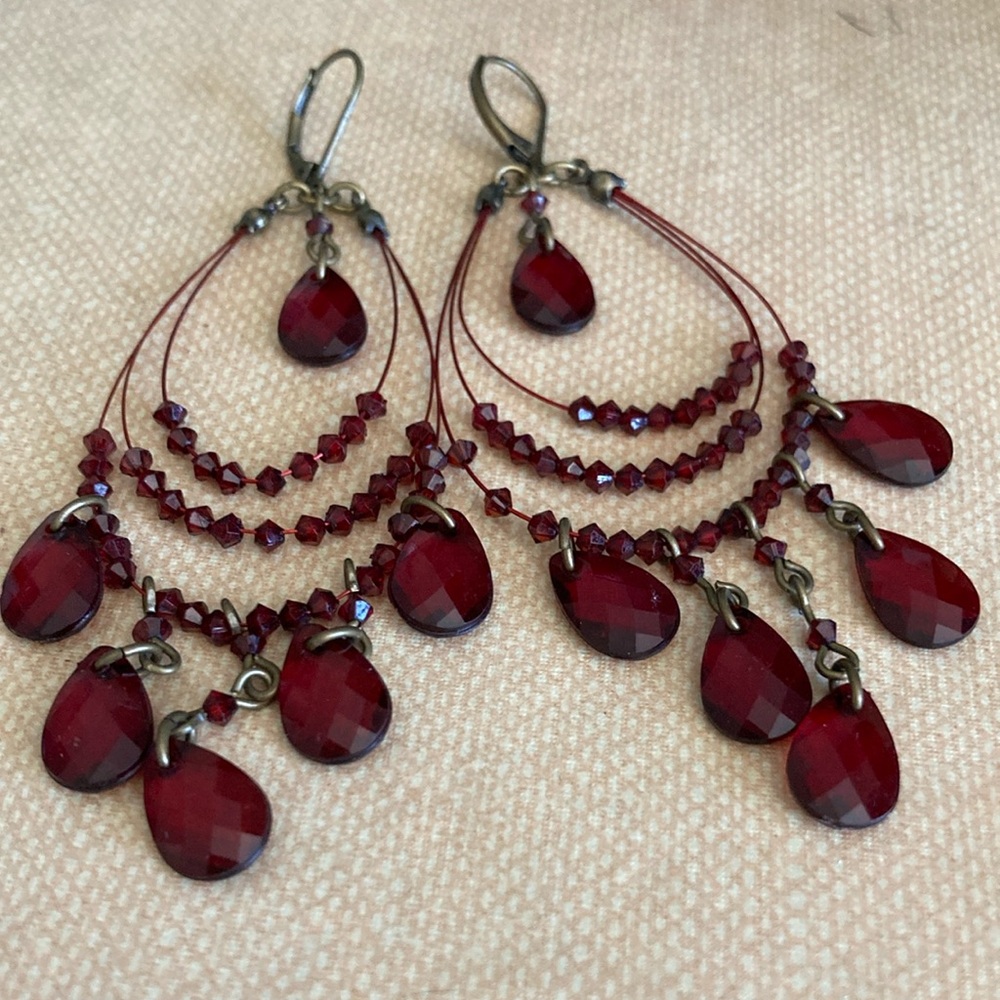 Vintage Avon Boho Gypsy Leverback Wire Hoop Red Teardrop Earrings 3” NIB